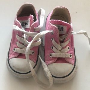 Toddler, pink converse